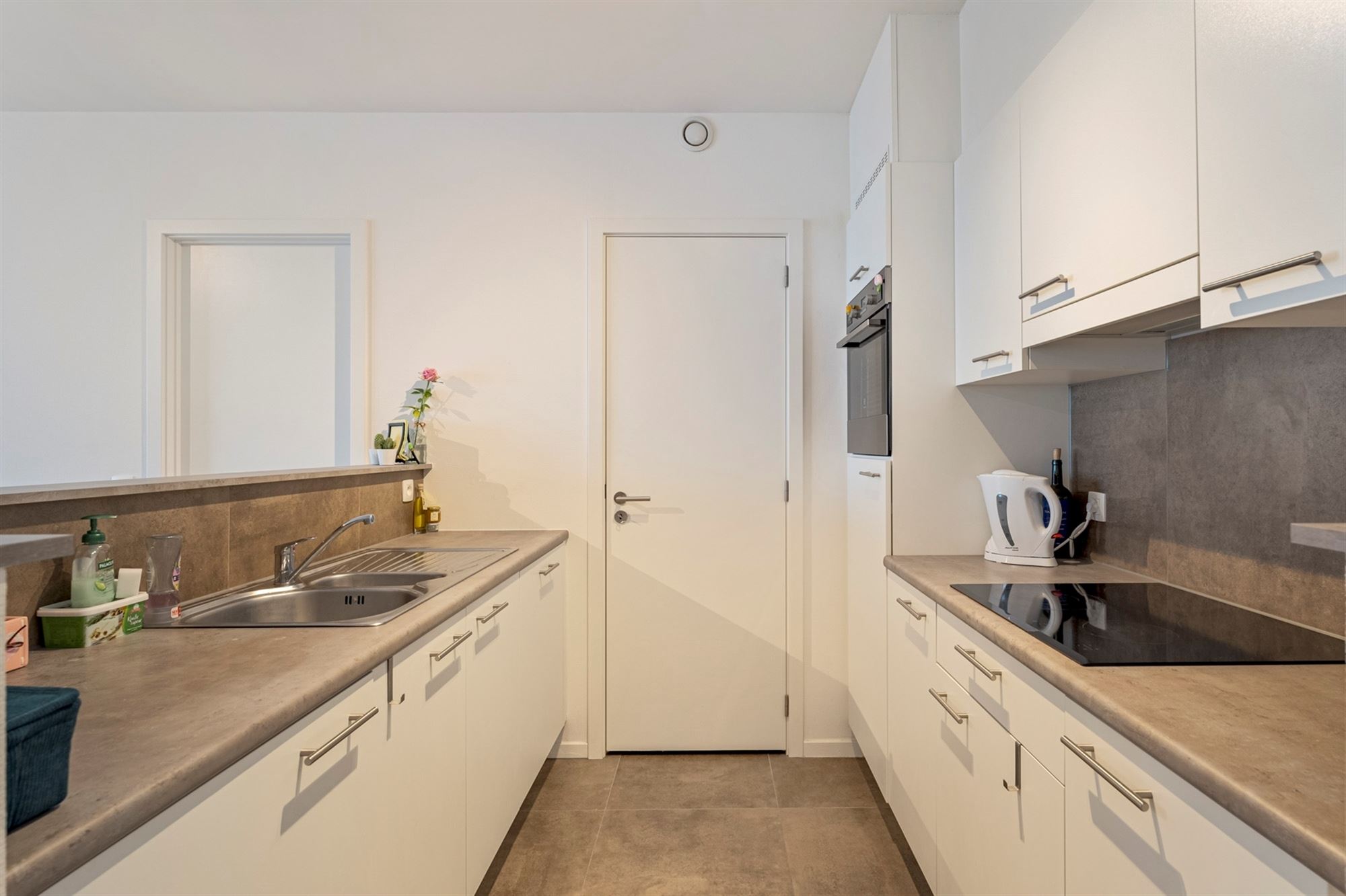 Appartement met twee slaapkamers en parkeerplaats - foto 3