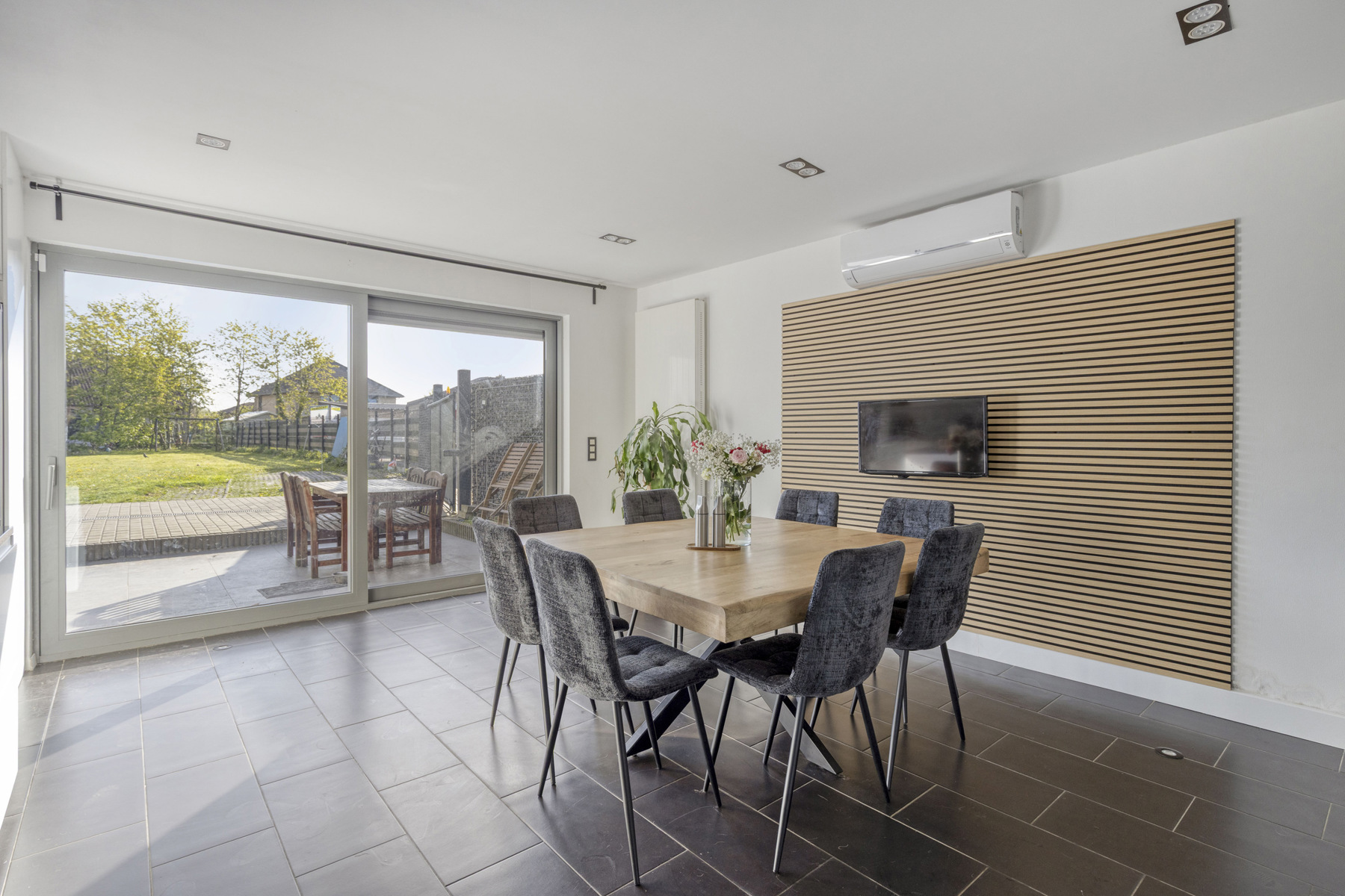 Instapklaar gerenoveerd huis met 5 slaapkamers  - foto 5