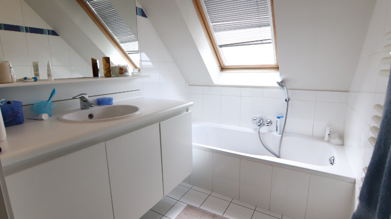 Prachtig Dakappartement met 2 slaapkamers en TERRAS te huur in Roeselare - photo 5