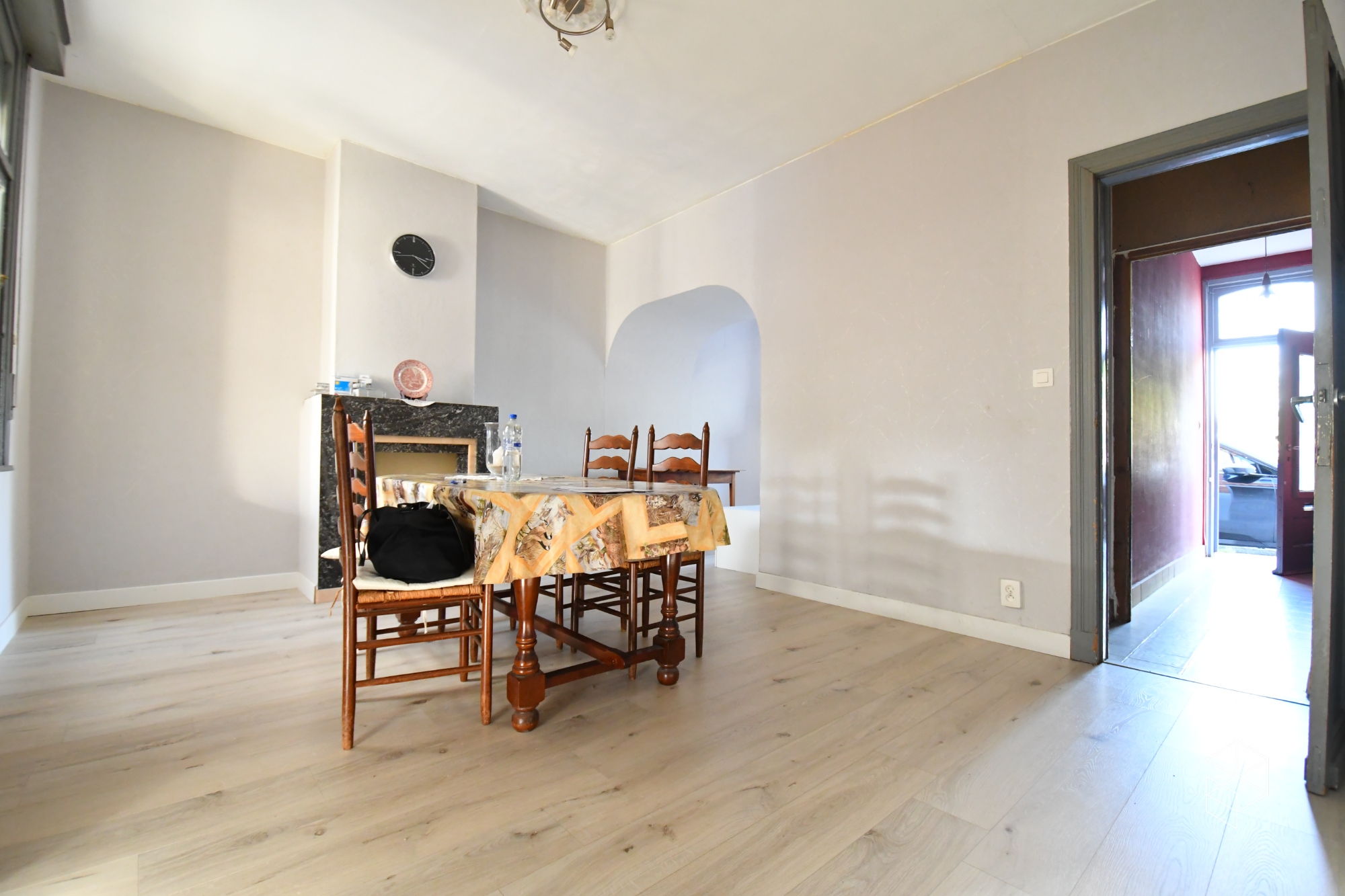 Ruime woning met 4 SLPKS en grote tuin - foto 5