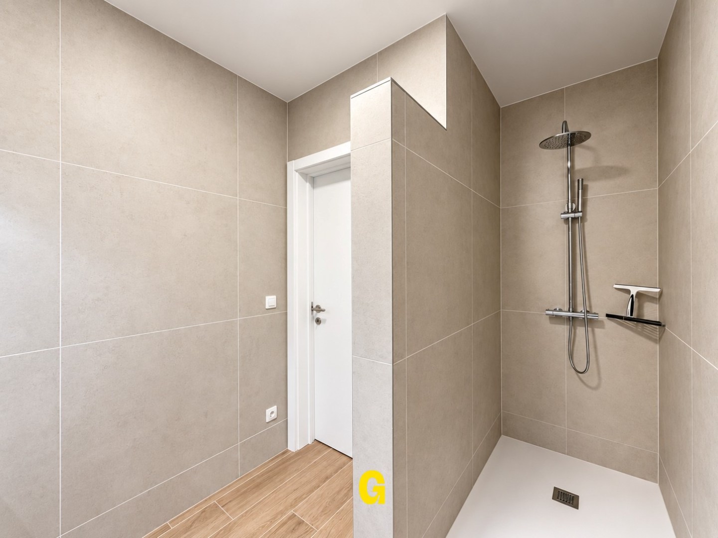 Nieuwbouwappartement met 2 slaapkamers, ruim terras, standplaats en berging te Munsterbilzen - Label A - foto 4