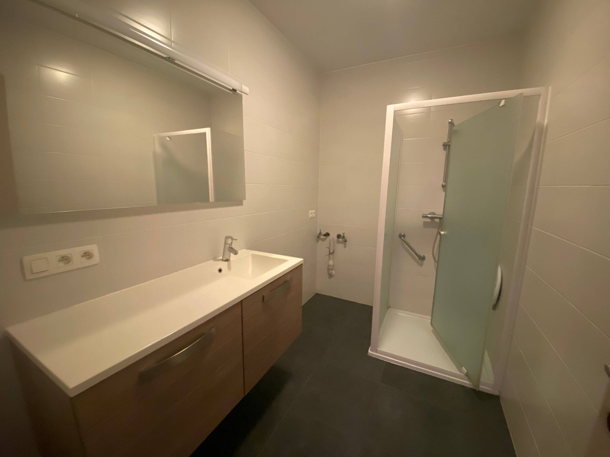 Gelijkvloers appartement met 2 slaapkamers in hartje Wijnendale - foto 5