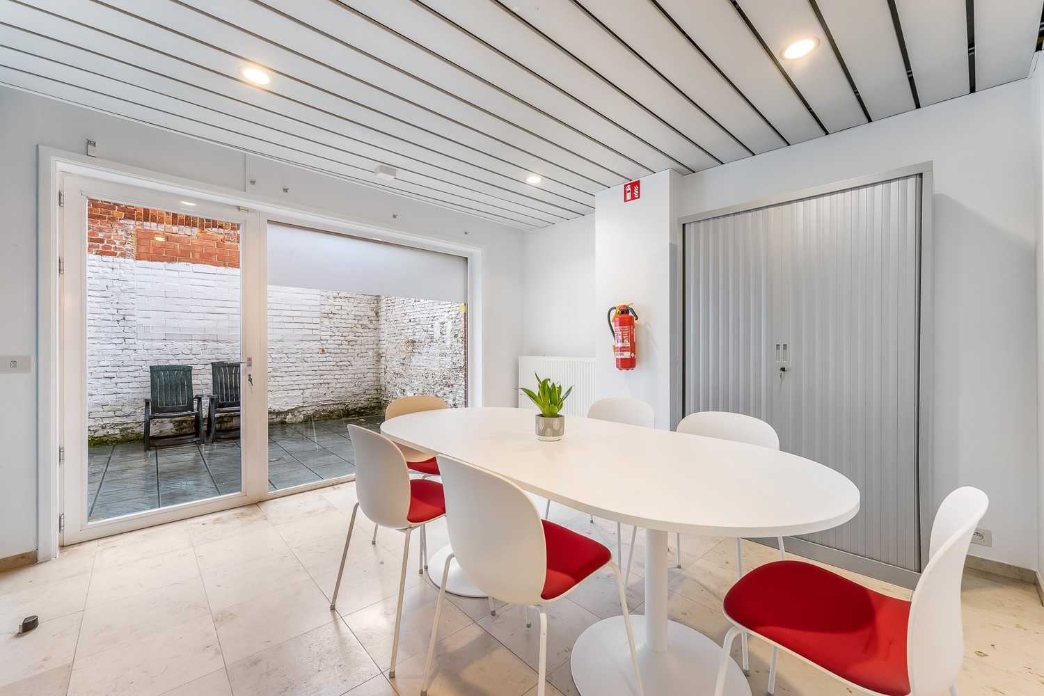 Handelsgelijkvloers in centrum van Putte - foto 5