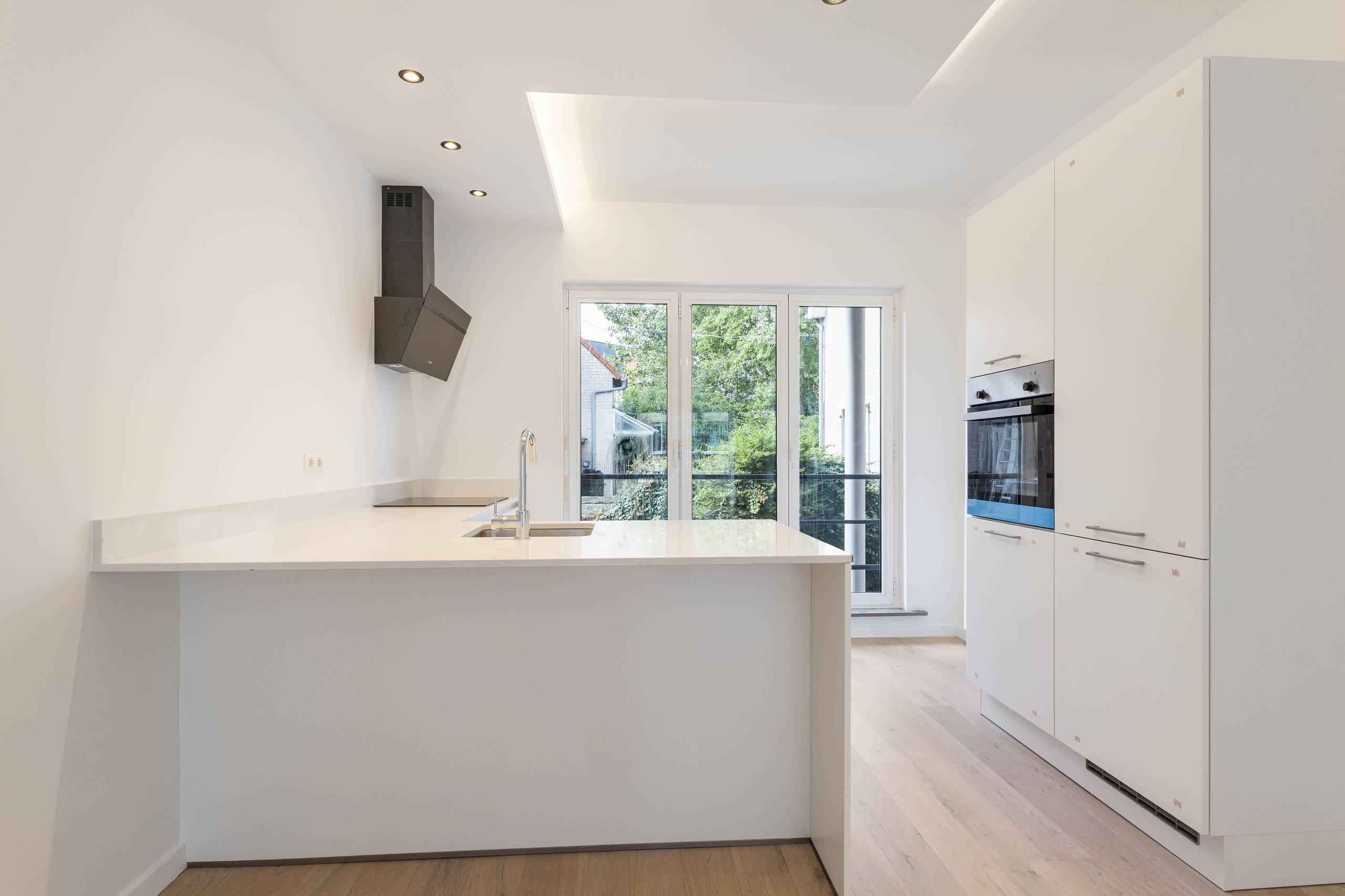 Gerenoveerd 3 slaapkamer appartement te koop in Koksijde! - foto 1