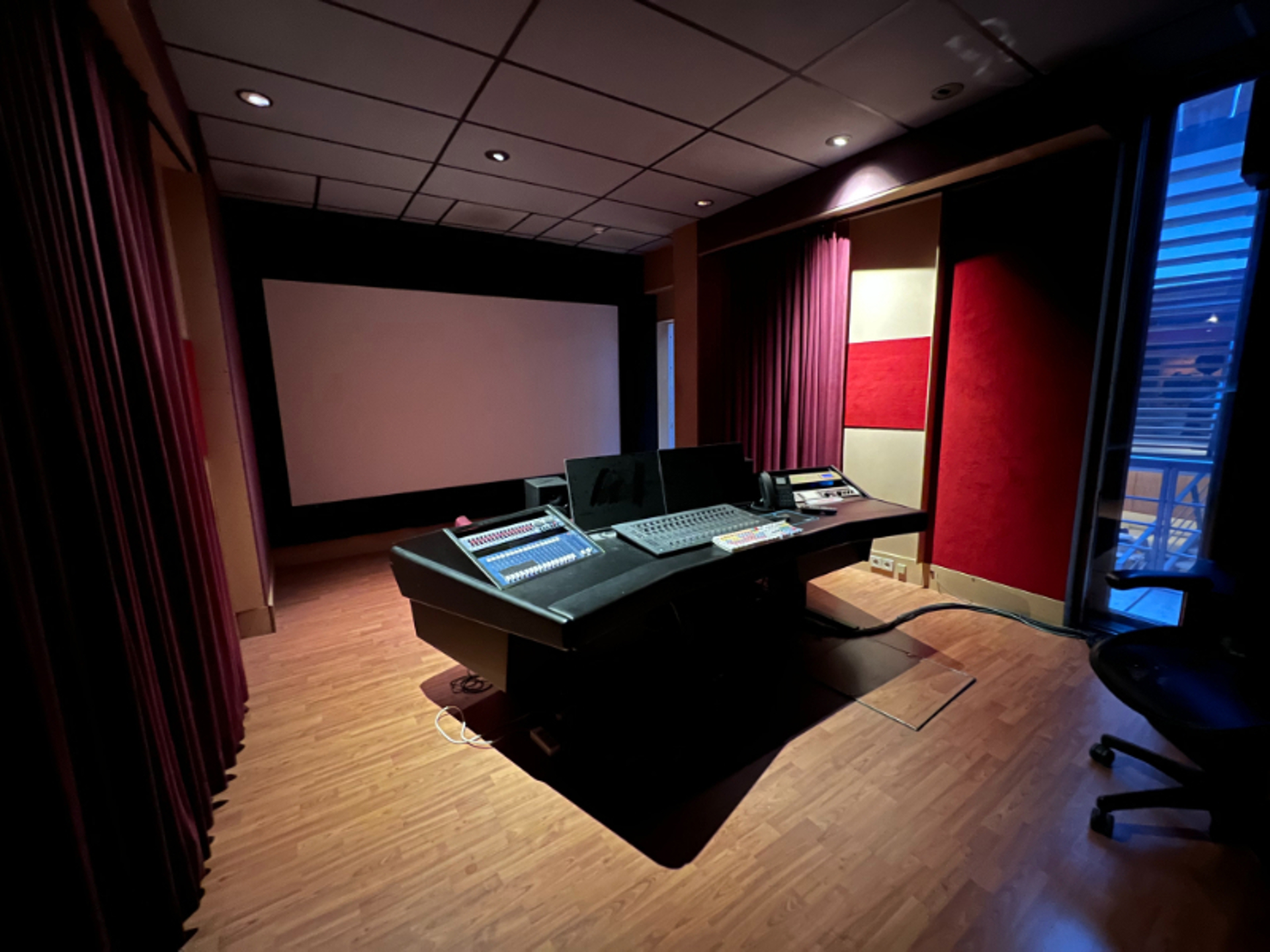 Atypische kantoren van +/- 1.398 m² te koop in Schaarbeek - foto 4