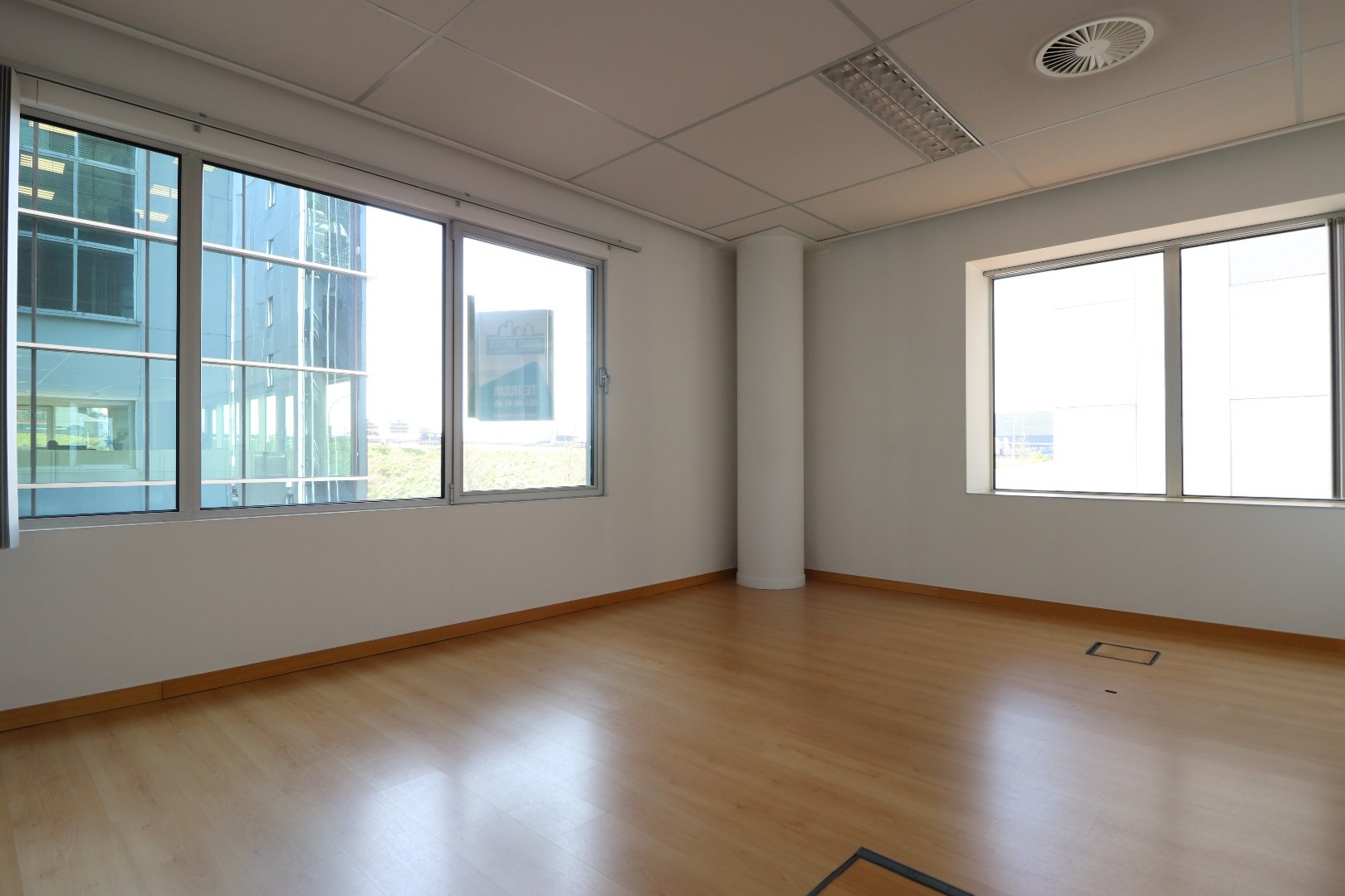 Commercial à louer à Roulers - photo 5