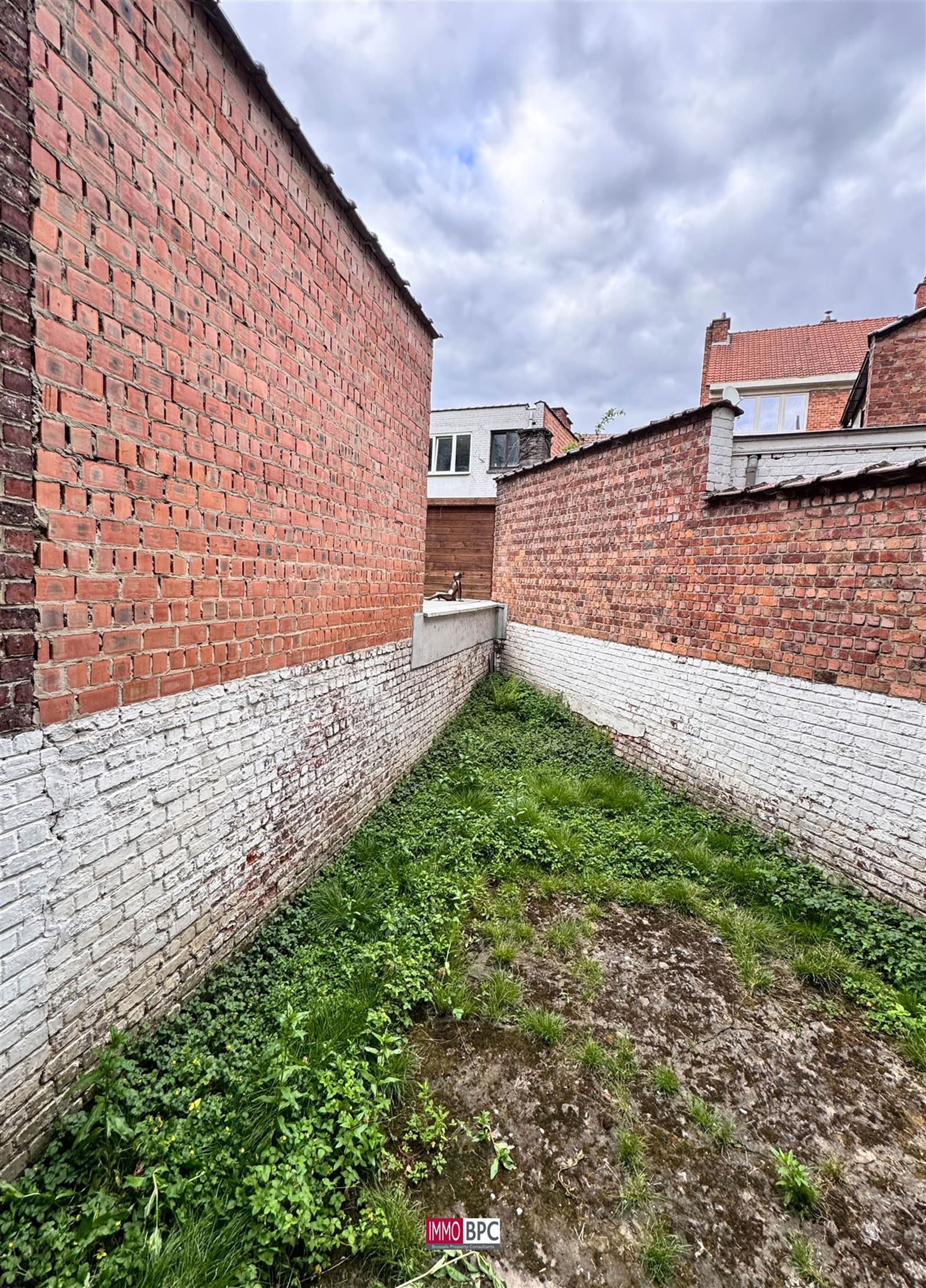 Investment property - photo 4