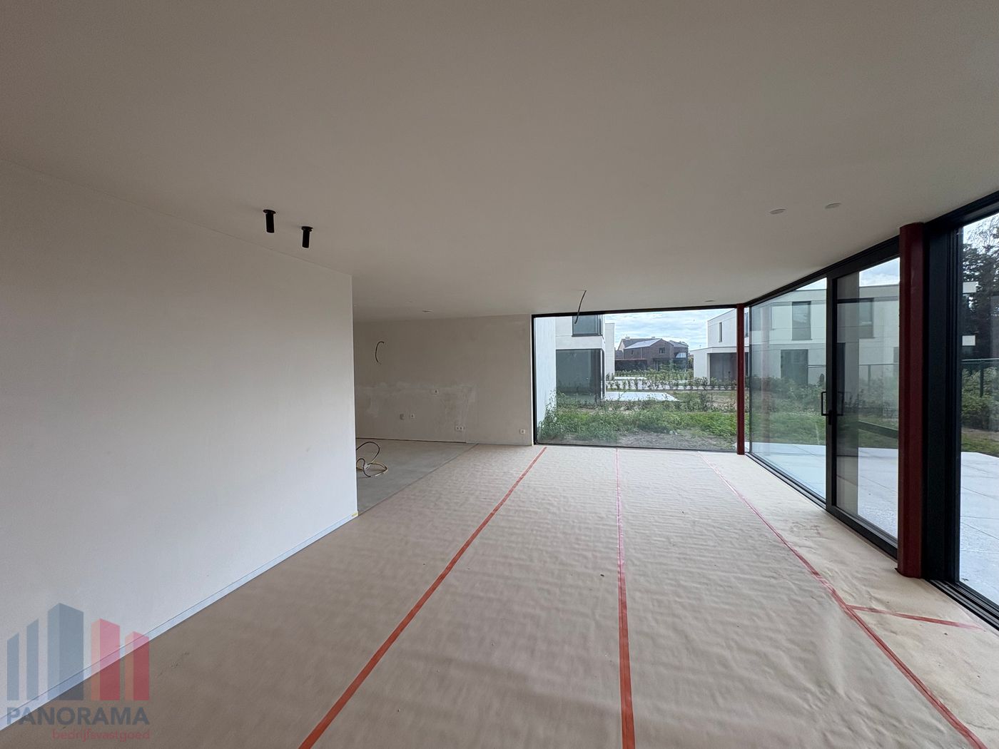Lichtrijk nieuwbouwkantoor van 170 m² te Nazareth-De Pinte - foto 4