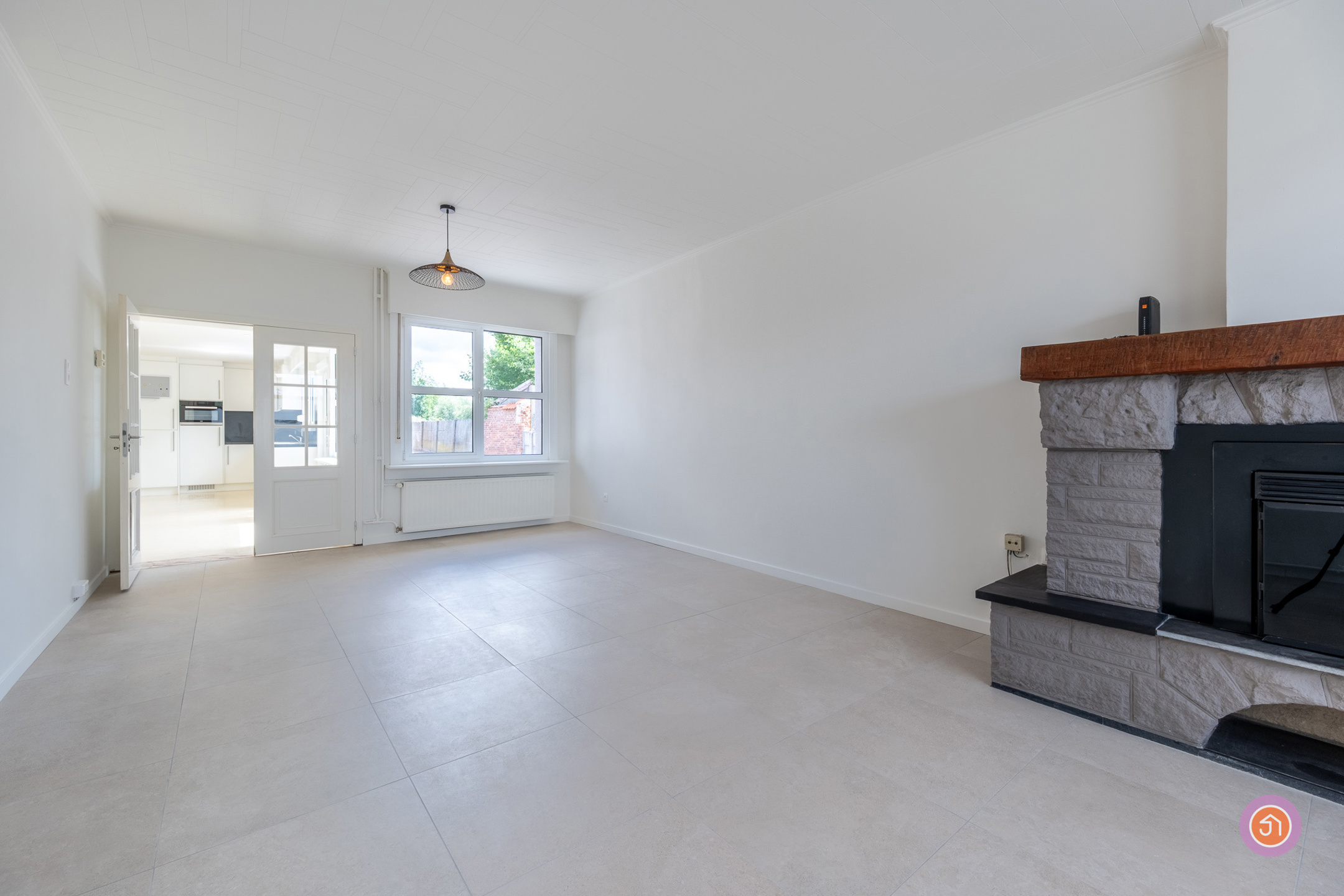 Instapklare woning met ruime tuin en garage  - foto 4