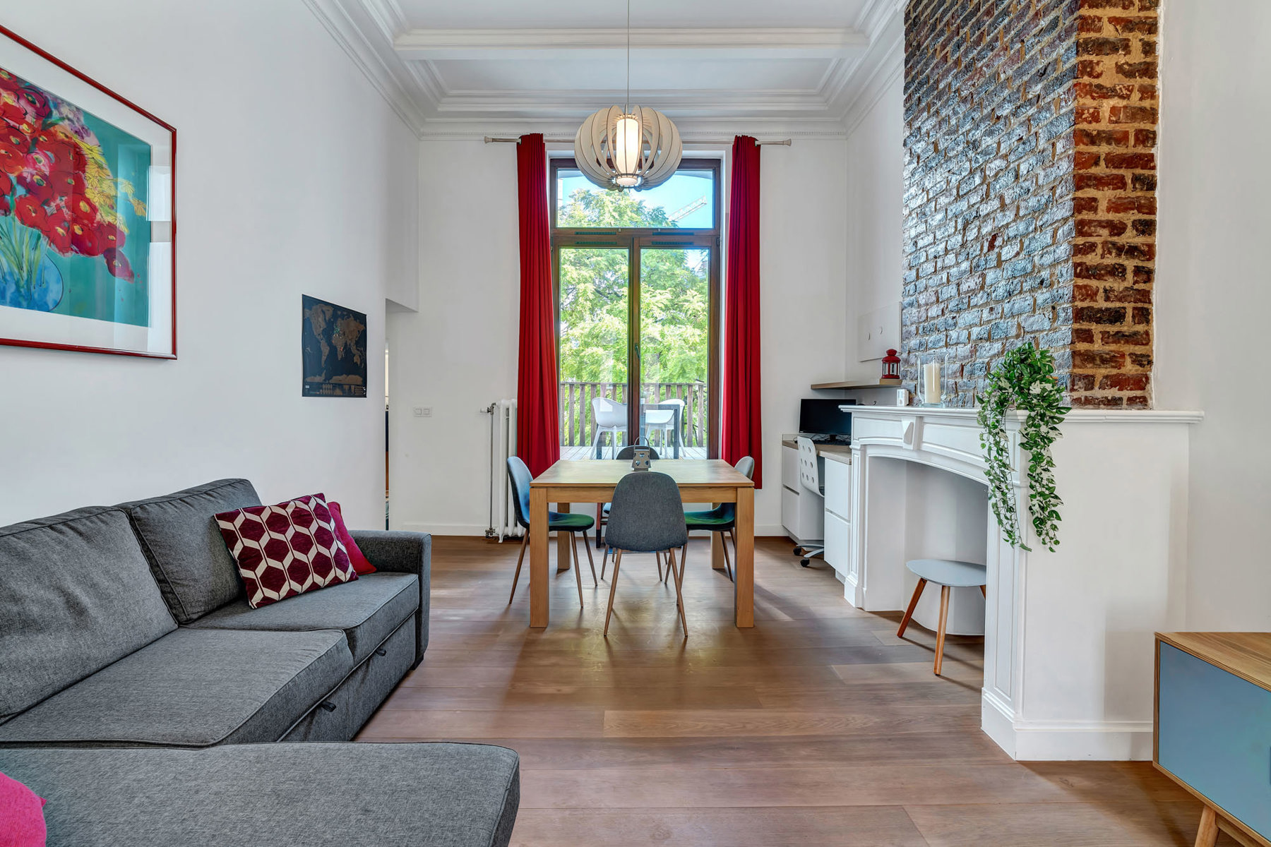 Lichtvol 1-slaapkamerappartement met terras - foto 1