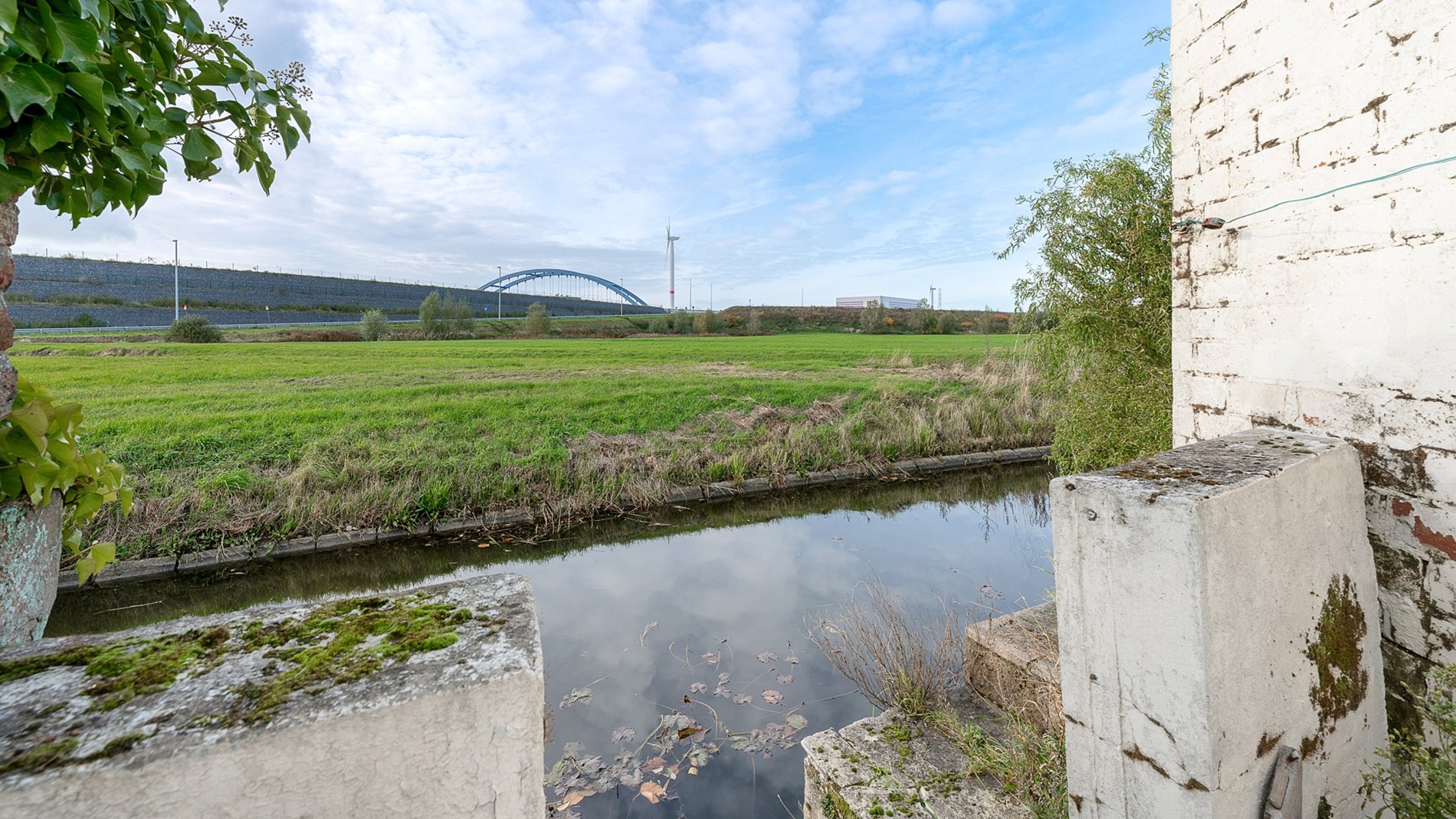 Te renoveren woning op een mooi perceel te Lissewege - foto 4