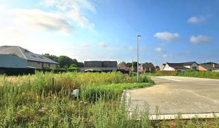 Zeer mooi  gelegen bouwgrond van 633 ca voor een open bebouwing in een nieuwe verkaveling in de Marie Glavanystraat 4 in Lummen.Als eerste perceel...