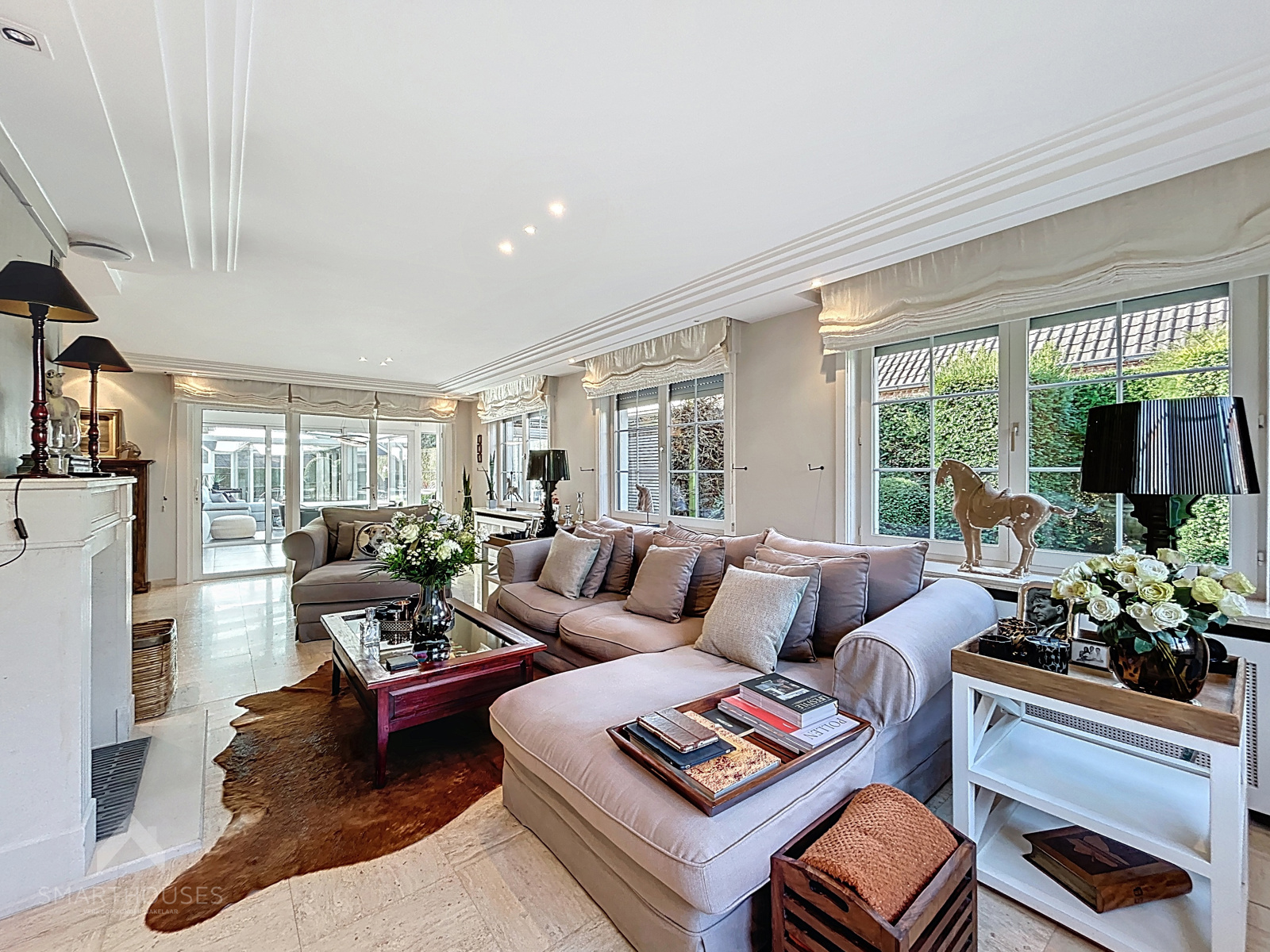 Ruime villa op 1007m² met 4 slpks, bureel en dubbele garage - foto 2