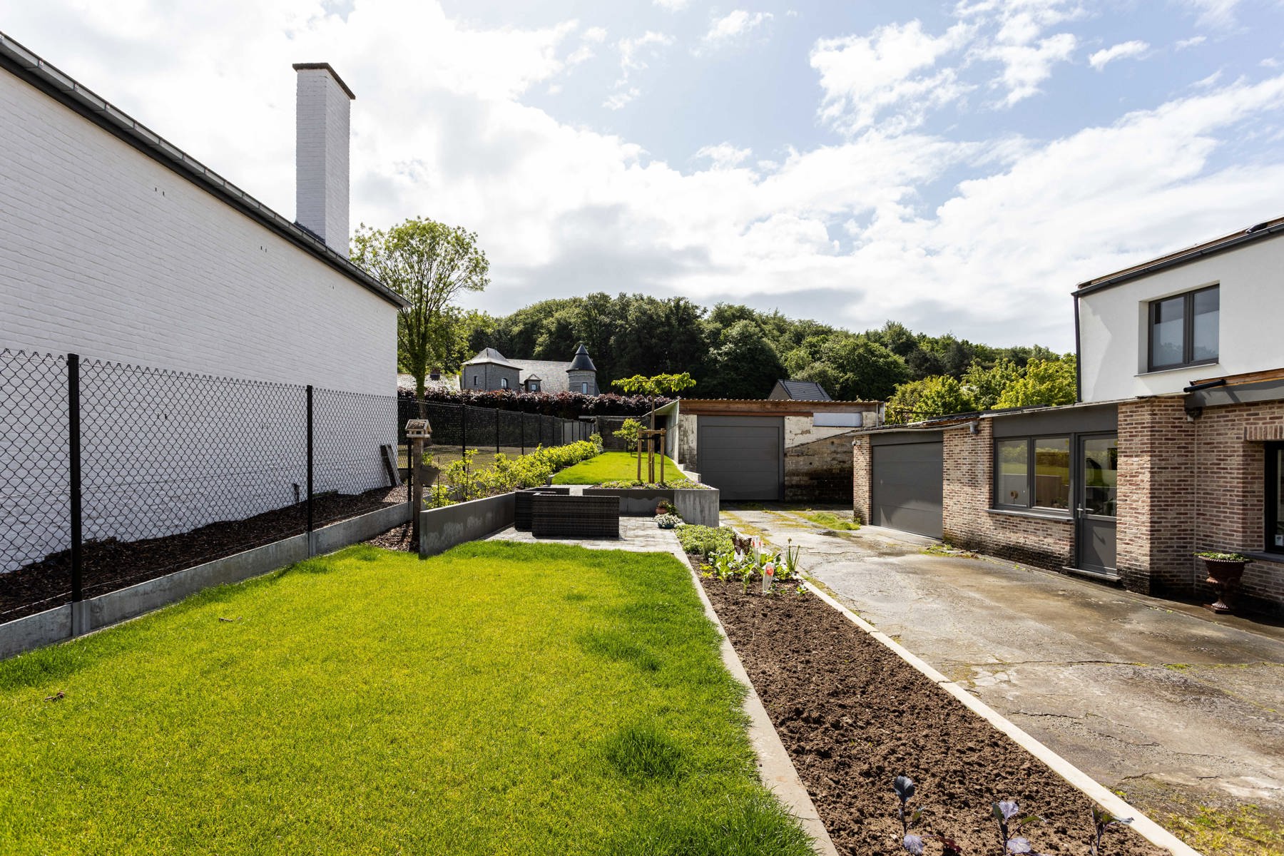 HOB met 5 slp, garage, tuin + loods - foto 4