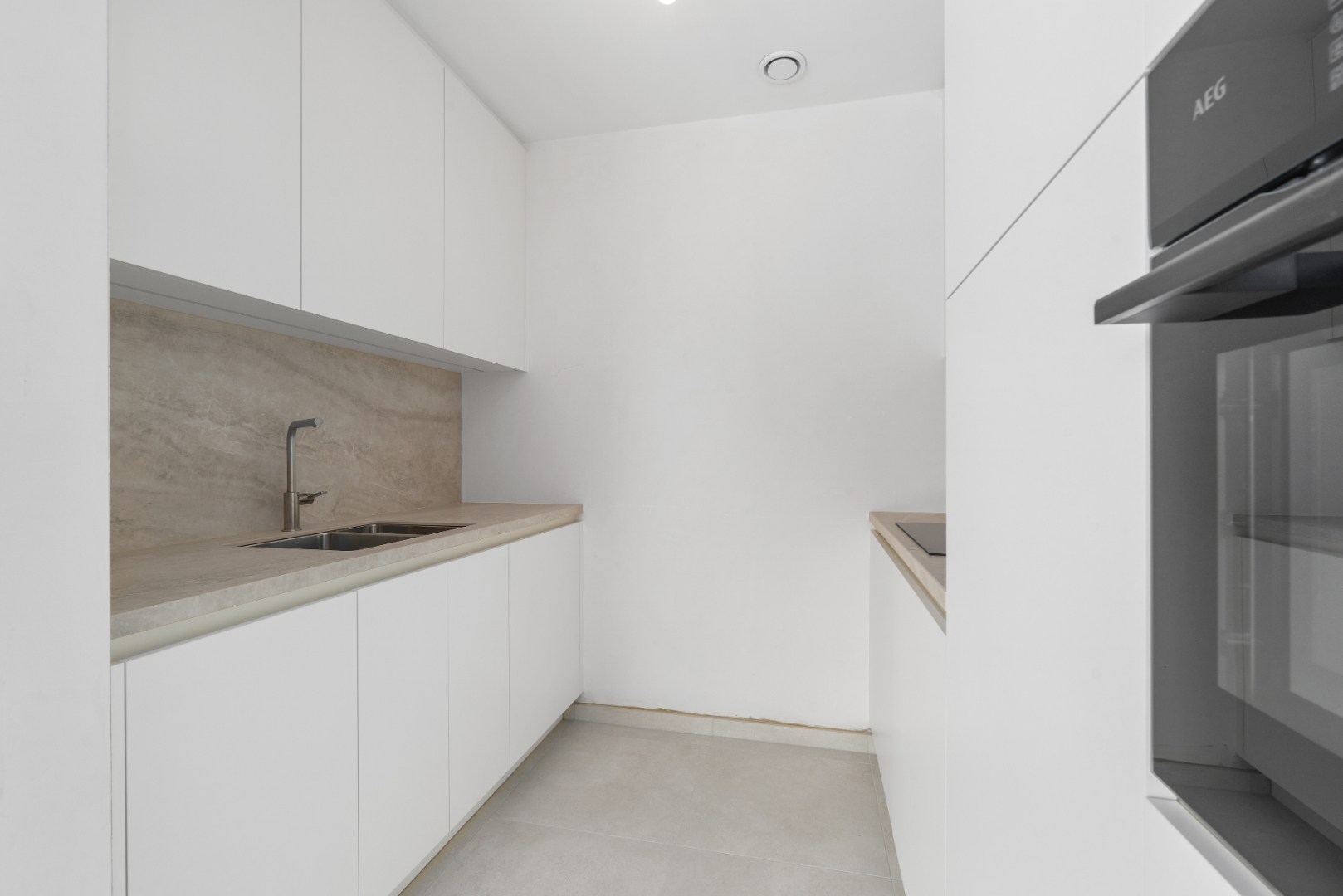 Ruim appartement met terras en lift in Koksijde, 3 slaapkamers, bouwjaar 2024, 110.00m², omgeving zeedijk, digitale tv, 2 badkamers - foto 4