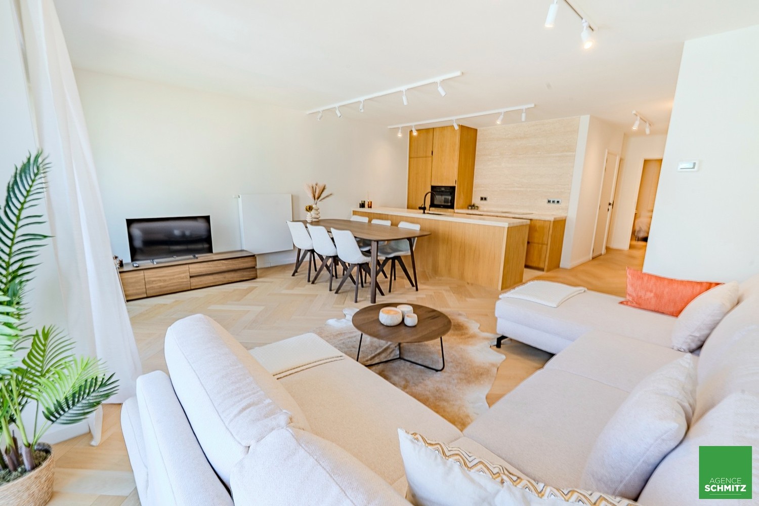 Bel appartement de 2 chambres élégant et prêt à emménager sur l’avenue Lippens à la Place Van Bunnen. - photo 4