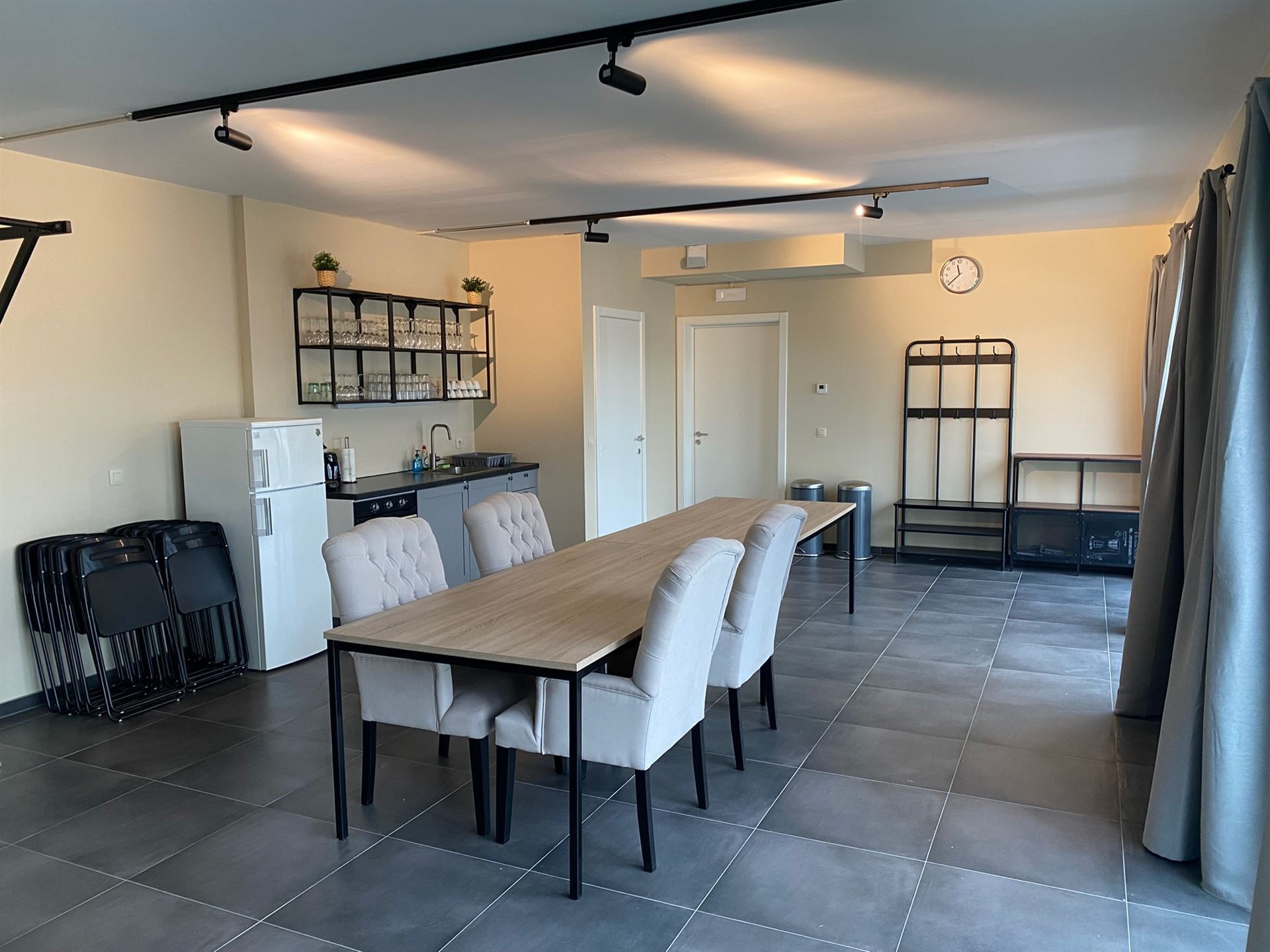 Commercial à louer à Puurs - photo 5