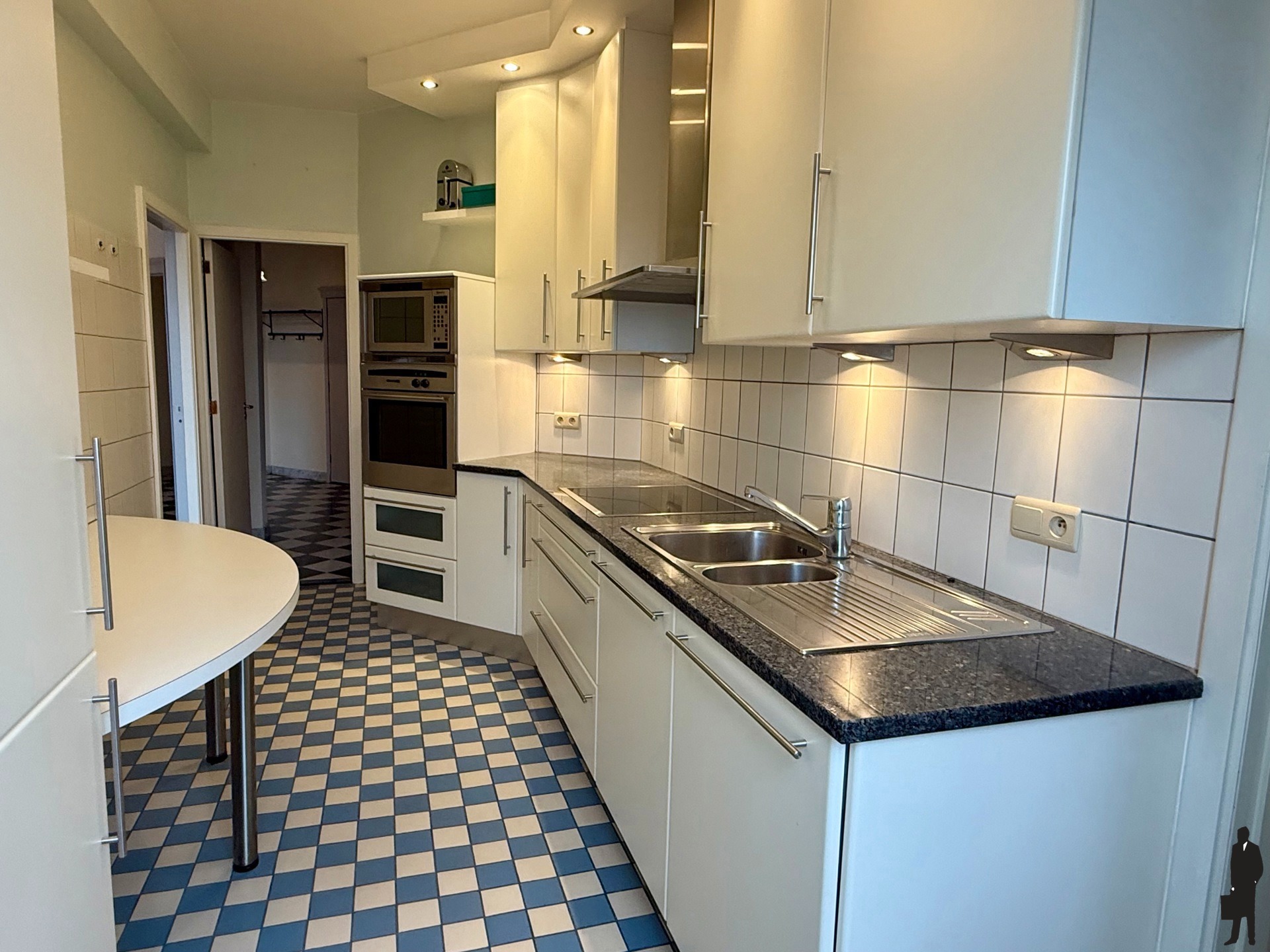 Zeer licht appartement op een absolute toplocatie. - foto 5