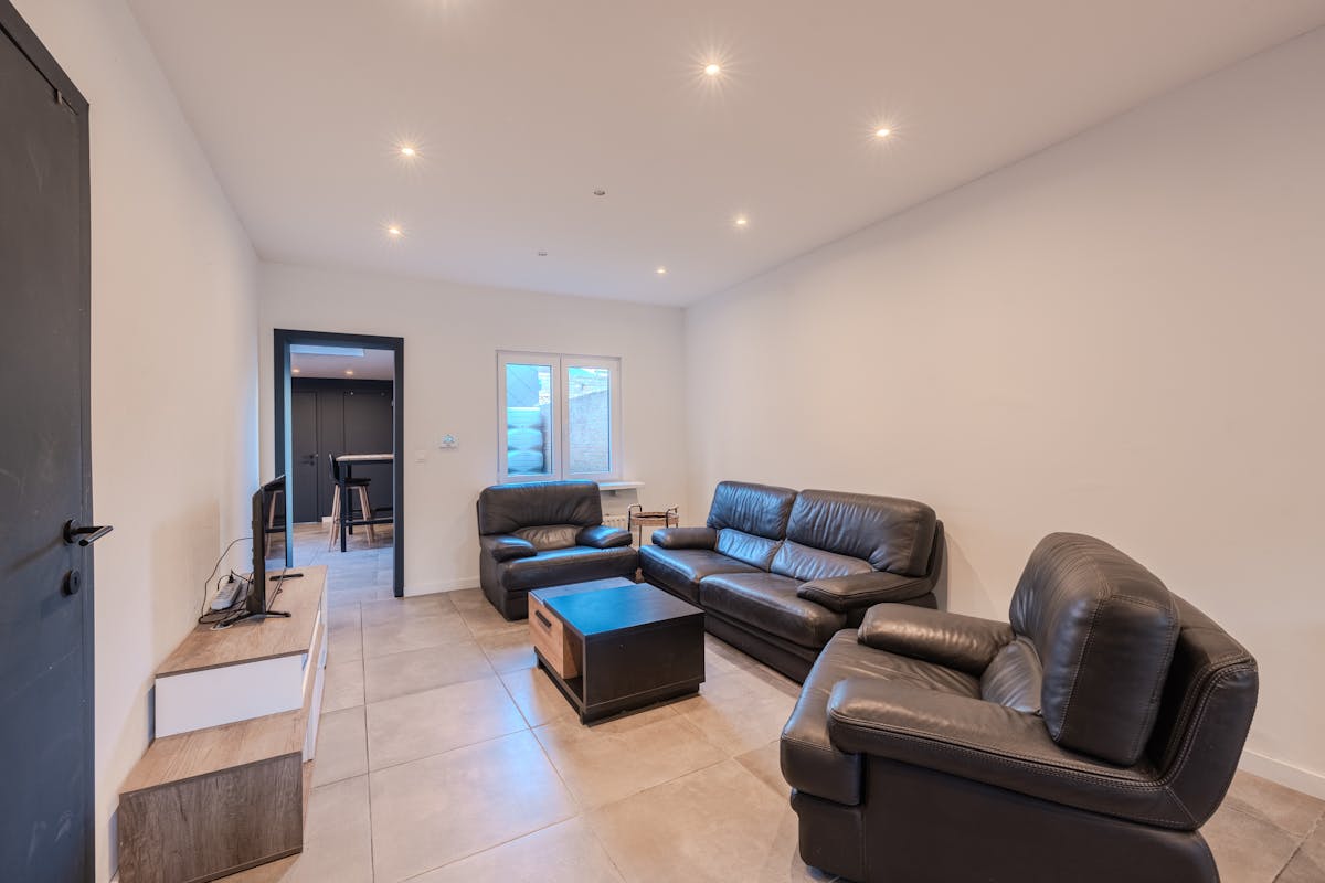 Renovated house for sale in the heart of Mariakerke in Ostend - photo 5