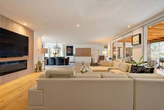 Dans le quartier résidentiel de villas de Grote Heide à Pelt se trouve cette charmante maison de plain-pied sur un terrain de 2 471 m². Grâce à...