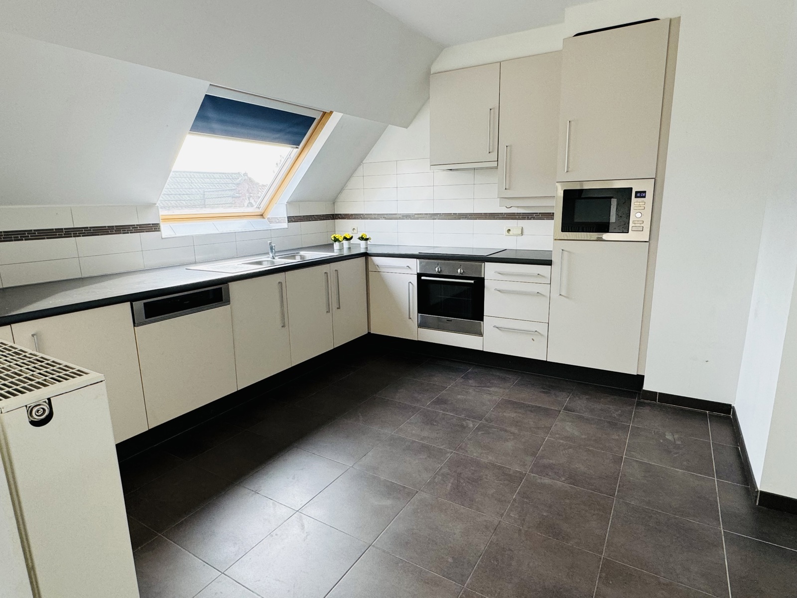 Lichtrijk appartement met 3 slaapkamers in centrum Temse. - foto 4