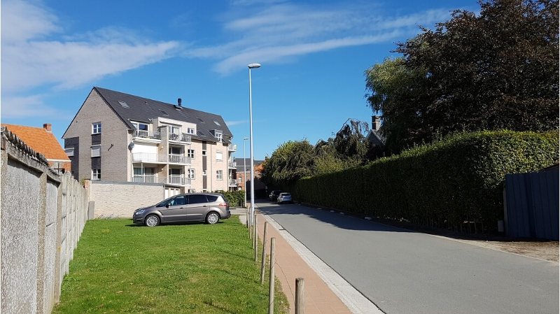Comfortabel 1-slaapkamerappartement met TERRAS en GARAGE te huur in Oedelem - photo 2