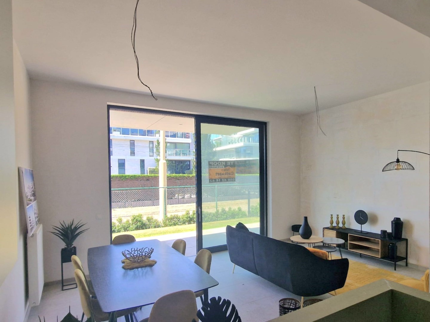 NIEUWBOUW APPARTEMENT MET 1 SLAAPKAMER EN SLAAPHOEK GELEGEN IN EEN NIEUWBOUW RESIDENTIE OP EEN BOOGSCHEUT VAN ZEE - foto 3
