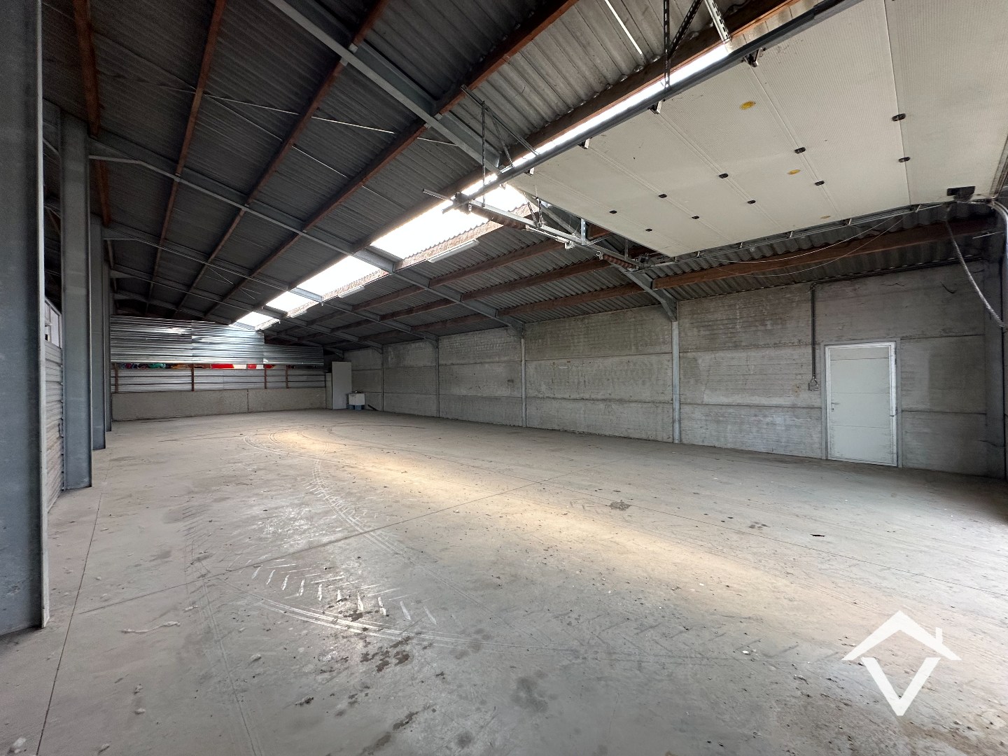 Opslagruimte van 250m² te huur in Diksmuide - foto 4