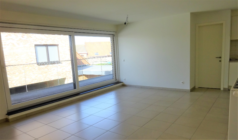 Leuk en lichtrijk appartement met 2 slaapkamers, parking en terras - foto 3