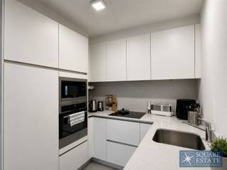 <p><span>Square Estate presents this charming duplex apartment located in Wezembeek-Oppem, just a stone's throw from Tervuren, in a recent building overlooking the beautiful Tervuren Park.</span></p><p><span>The property is composed as follows: an entrance hall with guest toilet and built-in wardrobes, a bright living room with a fully equipped open-plan kitchen, a night hall, 2 bedrooms, a bathroom with both a shower and a bathtub, as well as a spacious laundry room.</span></p><p><span>The apartment also benefits from a pleasant 5 m² terrace and a private cellar.</span></p><p><span>There is also the possibility to rent a parking space for an additional 105 per month.</span></p><p><span>For further information or to arrange a viewing, please contact us on 02/460.42.01 or by email at <span>info@square-estate.be</span></span><span> </span></p>