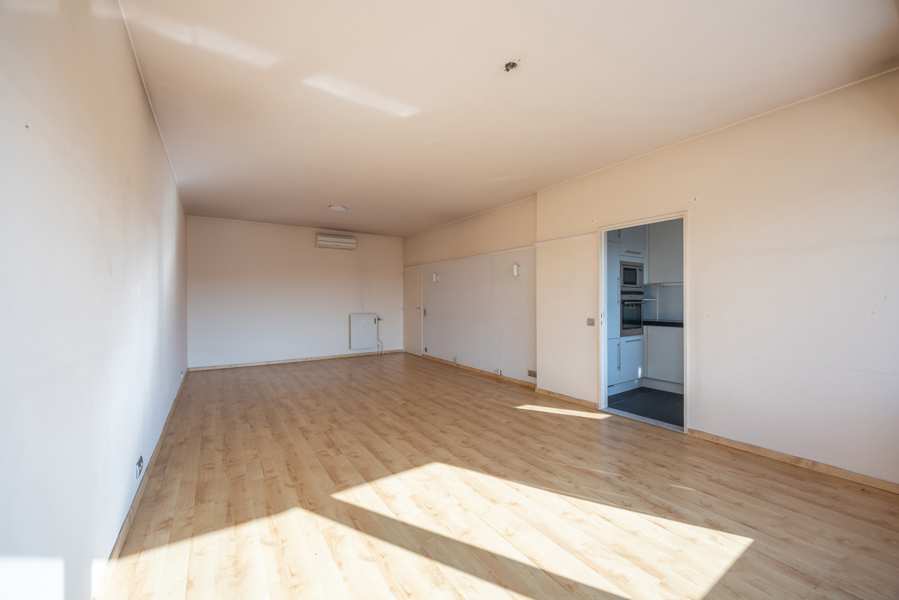 INSTAPKLAAR 2 SLAAPKAMER APPARTEMENT MET GARAGE - foto 3