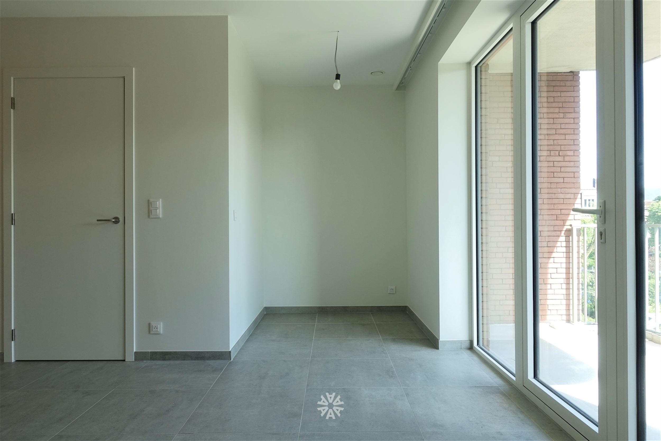 Nieuwbouw appartement met ruim terras en parkeerplaats te huur in Gent - foto 3