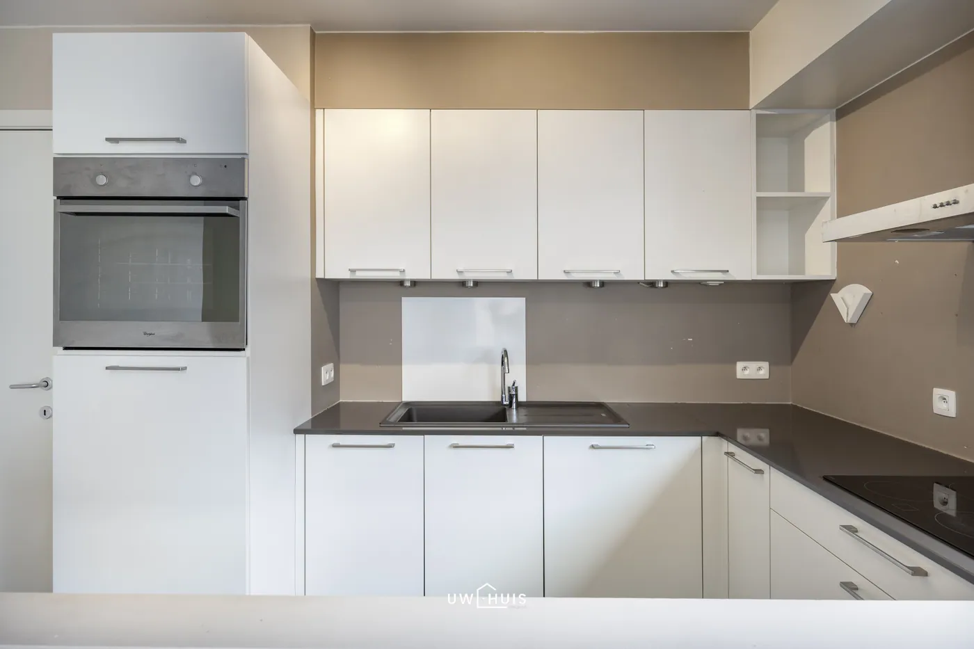 GOED GELEGEN INSTAPKLAAR APPARTEMENT - foto 5