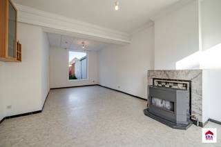 Verzorgde woning met 3 slaapkamers en tuin op 135m² in Tielt! Ligging: gelegen in het centrum van Tielt, op wandelafstand van bakker, slager,...