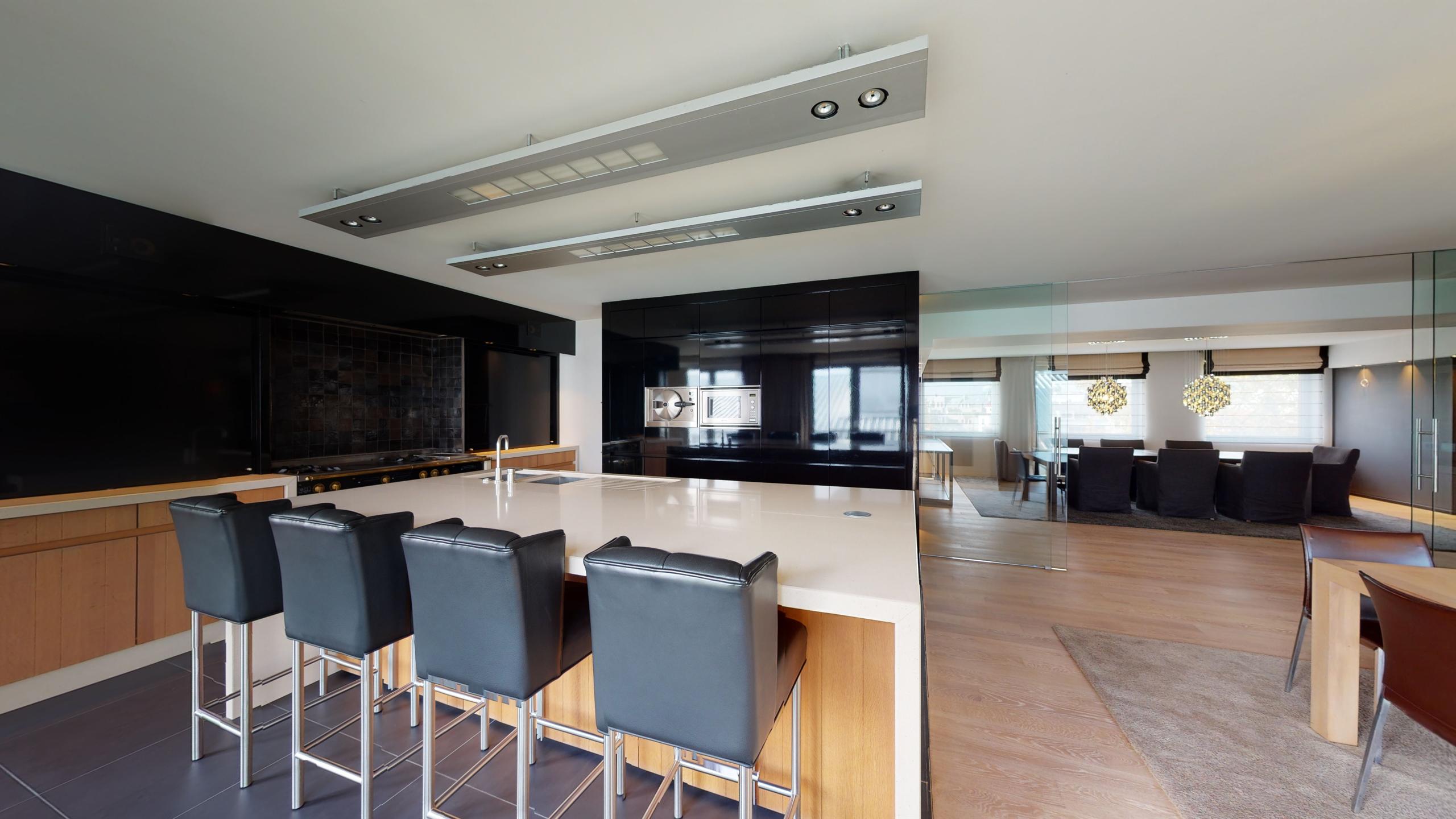 Appartement à louer à Anvers avec 4 chambres - photo 4