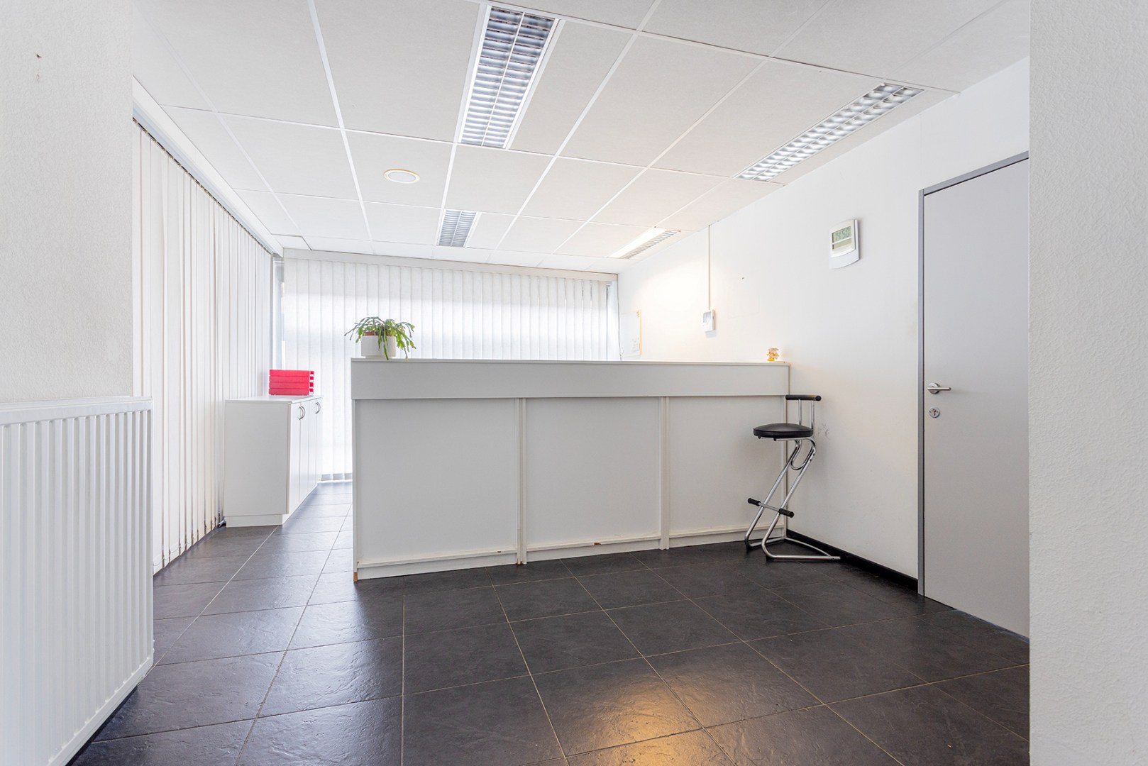 Praktijkruimte te huur in Deurne – instapklaar en volledig uitgerust! - foto 2