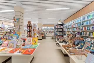 In het absolute centrum van Veurne vinden we deze investeringsopportuniteit terug. Een historisch gebouw bestaande uit 4 appartementen en...