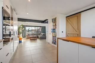 Instapklare HOB met hoogenergetisch comfort in Sint-Niklaas Dit betreft een recent gerenoveerde woning met hoogwaardige en duurzame materialen, wat...