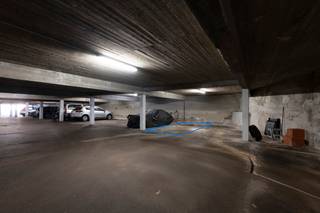 TE KOOP: In residentie "Hoge Locht": 1 ondergrondse autostaanplaats (P59).De autostaanplaats (P59) is ideaal gelegen aan de Turnhoutse stadsrand, met...