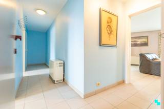 Verkocht op de Bordes-Bezoekdag. Dit op te frissen appartement met twee slaapkamers beschikt over een bewoonbare oppervlakte van 100 m². De ligging...