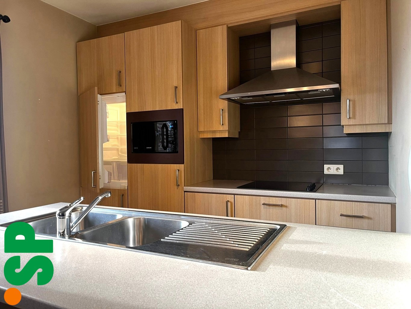 Ruim appartement in pastorijstijl met 2 slaapkamers,  terras en garage nabij het centrum van Tongerlo.  - foto 4