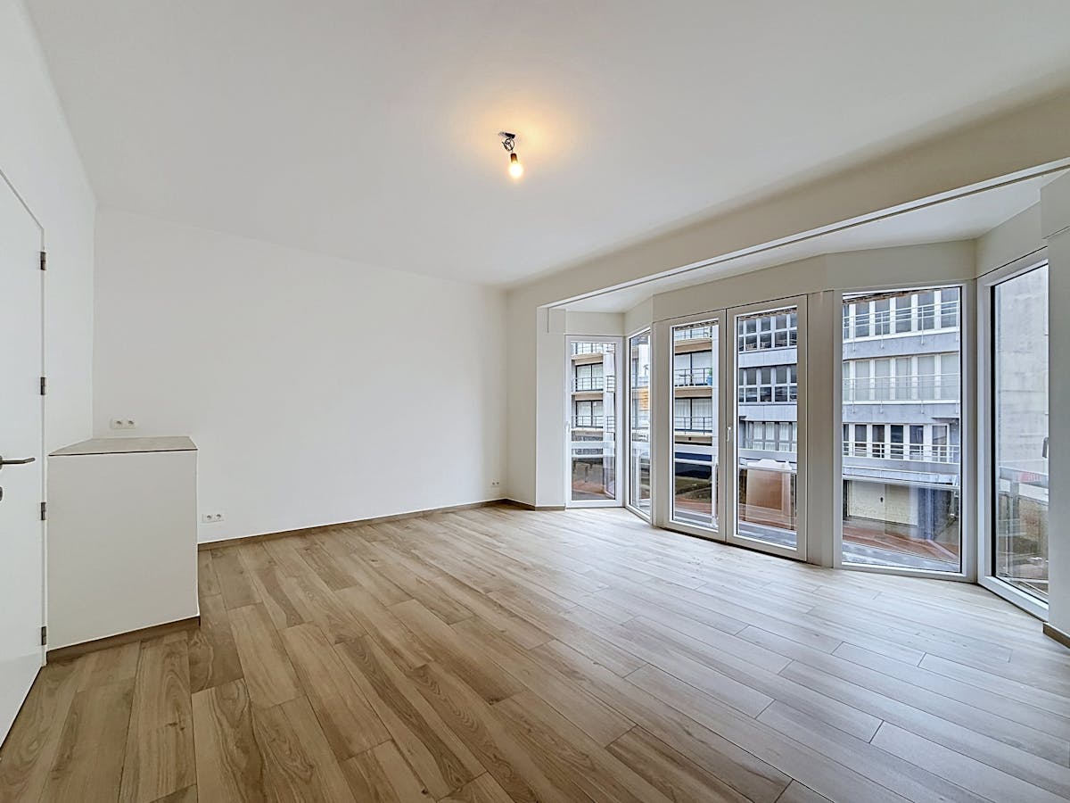 Appartement met 2 slaapkamers te huur vlakbij zee te Koksijde - foto 2