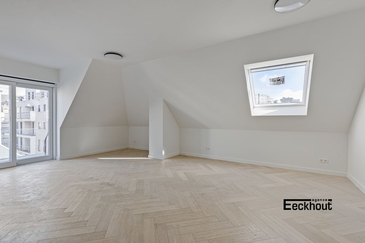 Sublieme penthouse in standingvolle residentie Derycker in hartje Oostende - foto 2