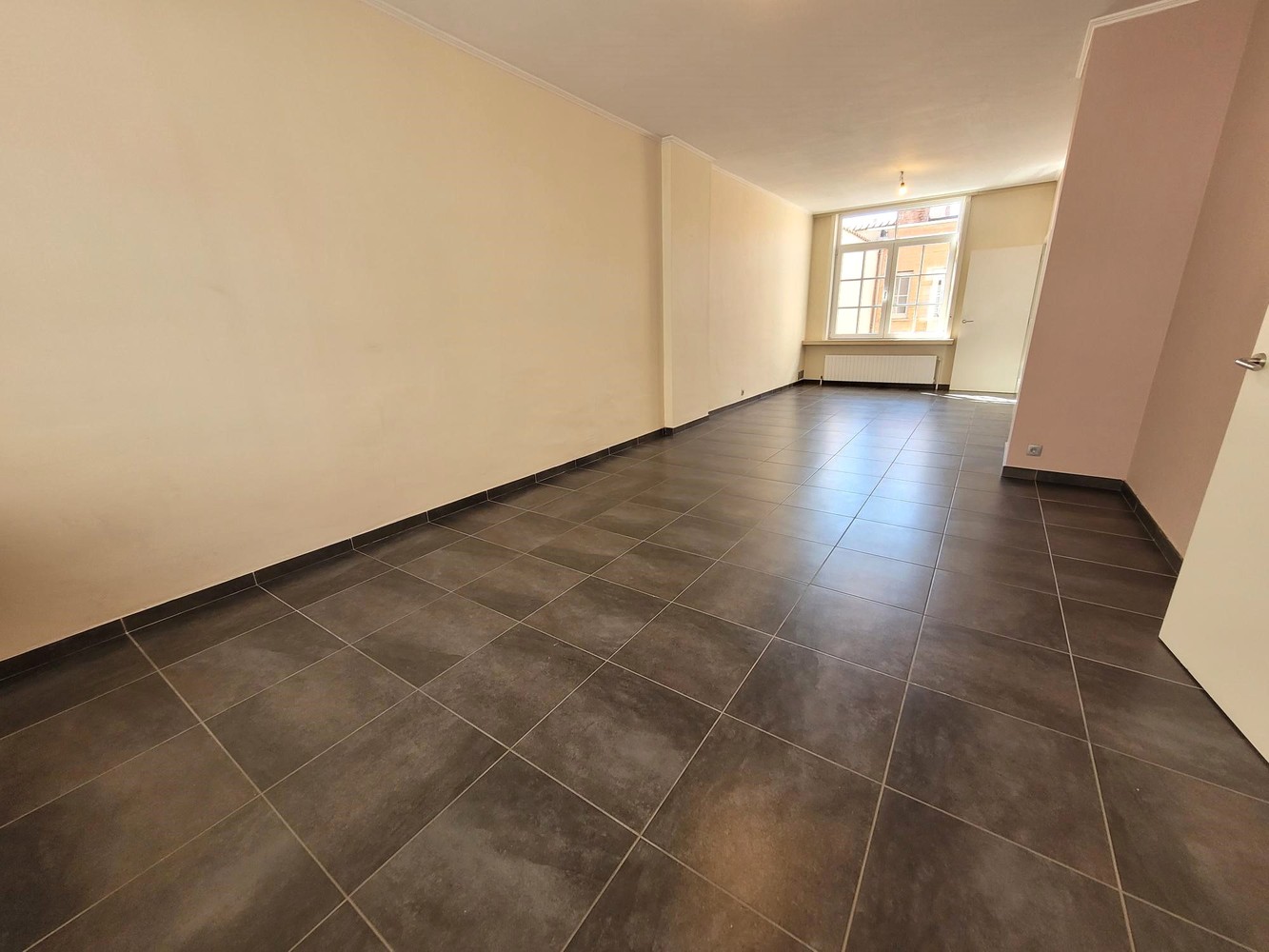 Gerenoveerde trapgevelwoning vlakbij het Minnewaterpark - foto 5