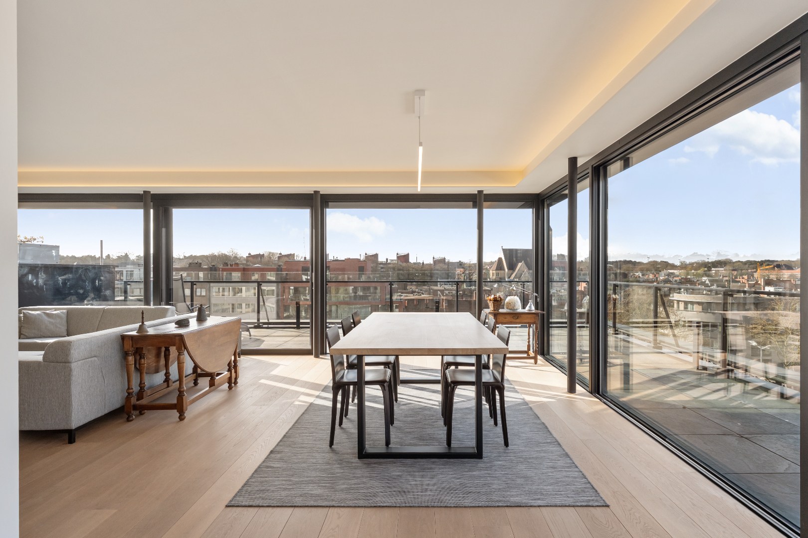 Exclusief penthouse met ruim terras, 2 slpk, dubbele autostaanplaats, centrum Genk - foto 5