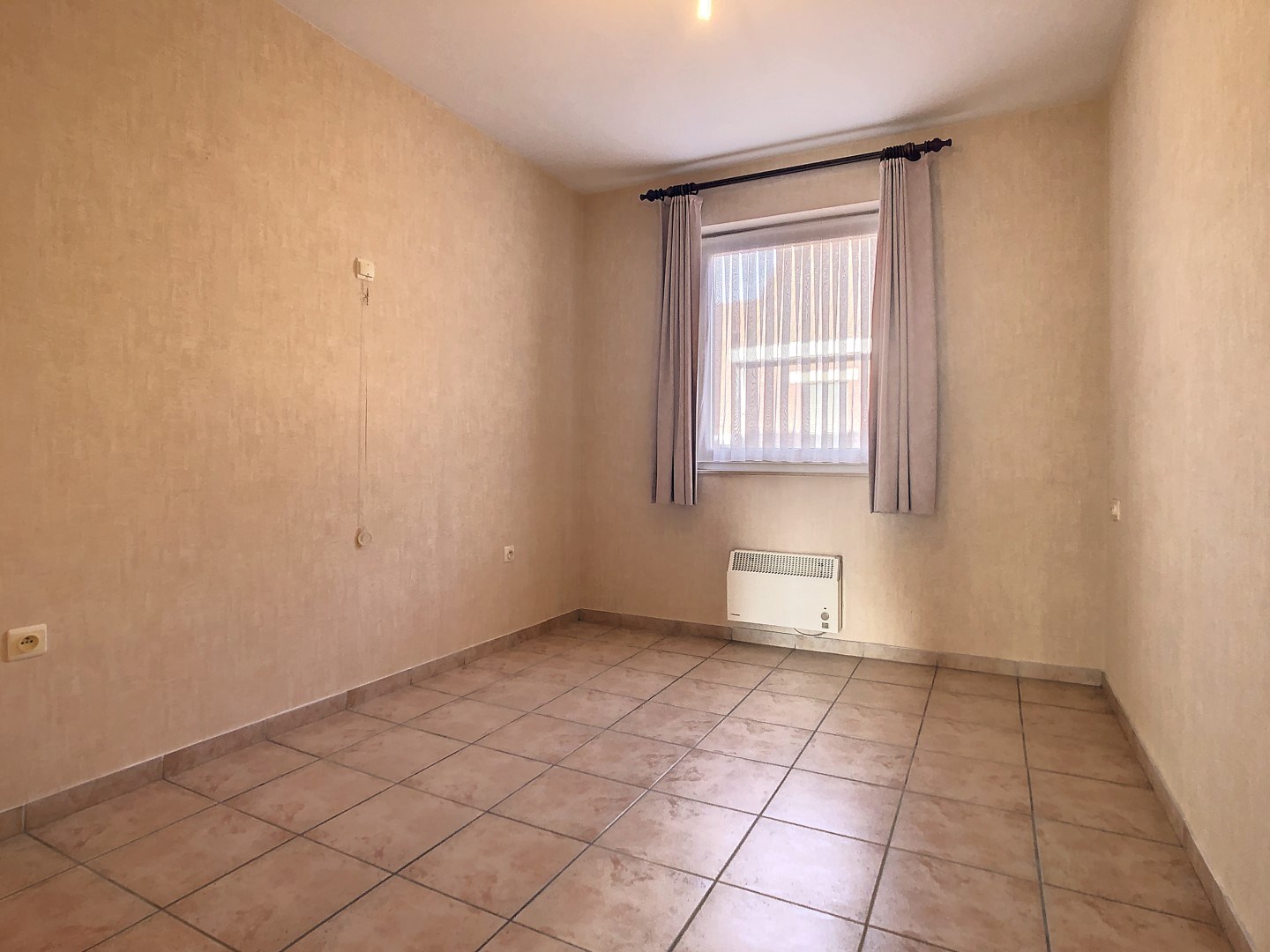 Centraal gelegen appartement met garage én extra staanplaats in centrum Staden - foto 5