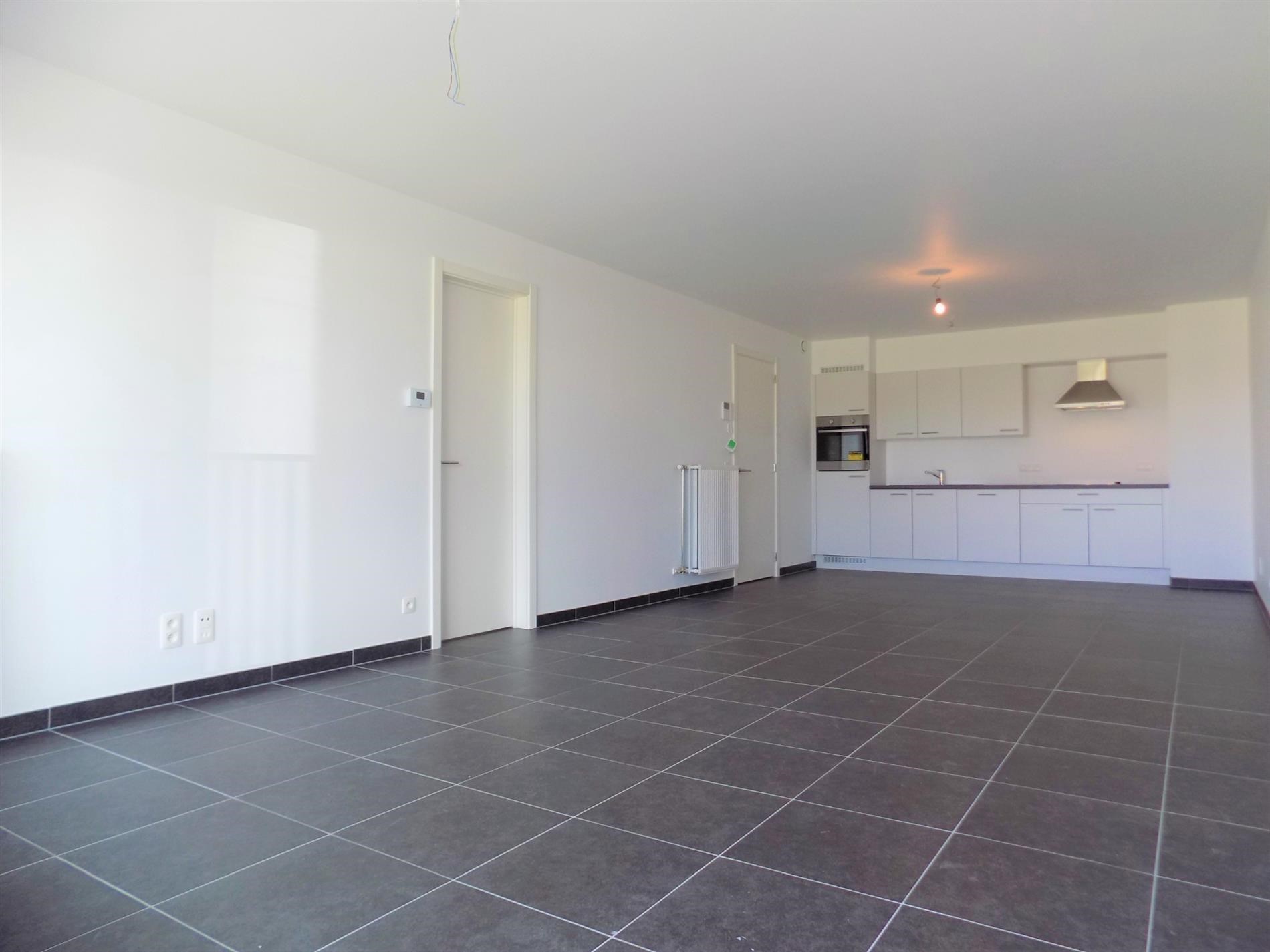 Leuk appartement in het centrum van Harelbeke met parkeerplaats. - foto 4