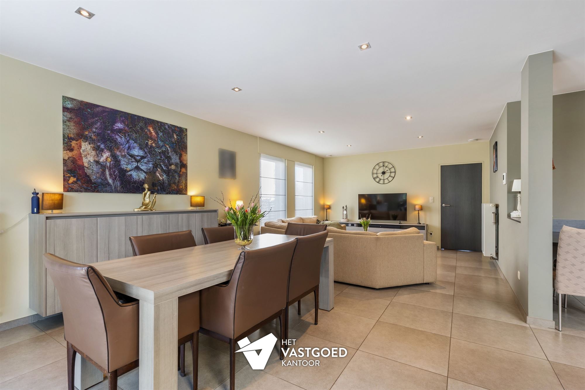 PERFECT ONDERHOUDEN GEZINSWONING MET 3 SLAAPKAMERS OP 7A27CA IN HET RUSTIGE KORSPEL - foto 5