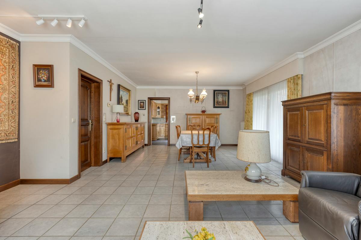Ruime woning met zuid gerichte tuin in het landelijke Vrasene - foto 5