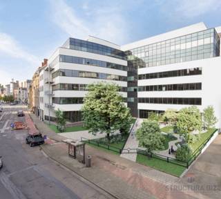 Bedrijvencentrum met comfortabele, stijlvolle en functionele kantoren in een gebouw van 6 verdiepingen. De kantoren zijn gelegen in het zuiden...